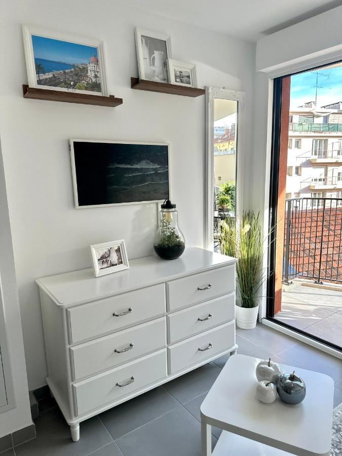 Charmant Studio A Proximite Du Port De نيس المظهر الخارجي الصورة
